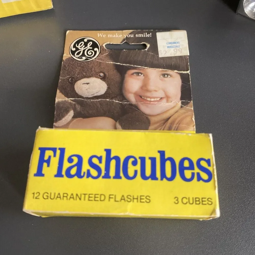Vintage Photography Flash Bulbs Flash Cubes Lot GE M2 GE #5 Focal Collectibles